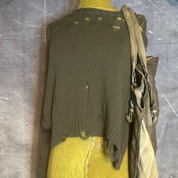 distressed army sweater - Picture 5 of 9